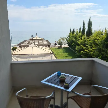 Villa Nomad * Balchik